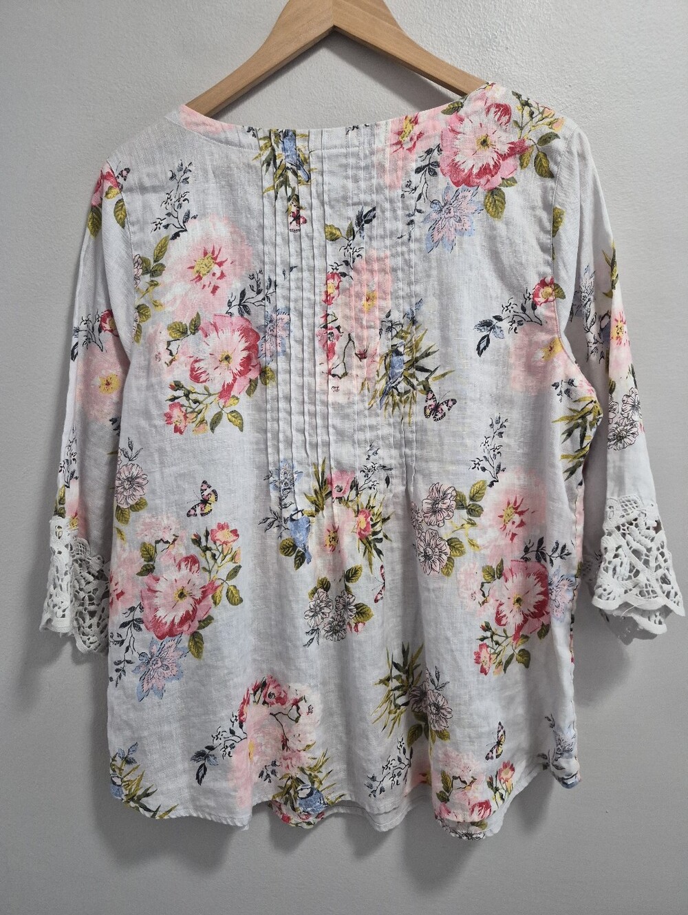 J. Jill Love Linen Floral Crochet Trim Pintuck Tunic Top Size Large - Picture 5 of 7